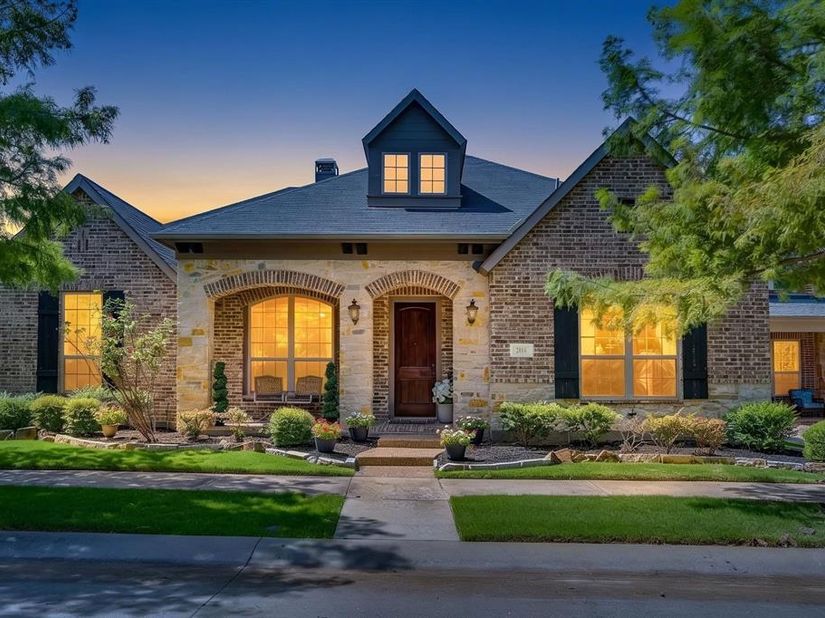 2016  Torin Street , Lewisville Texas 75056