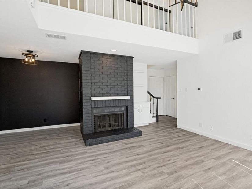18240  Midway Road  806, Dallas Texas 75287