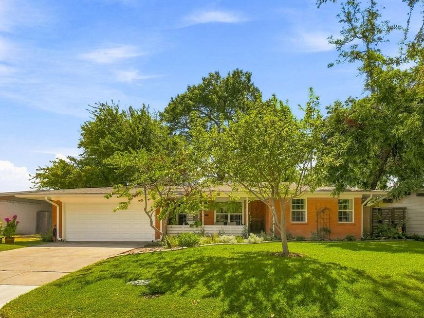 7336  Edgerton Drive , Dallas Texas 75231