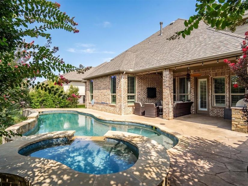1601  Trinidad Way , Lantana Texas 76226