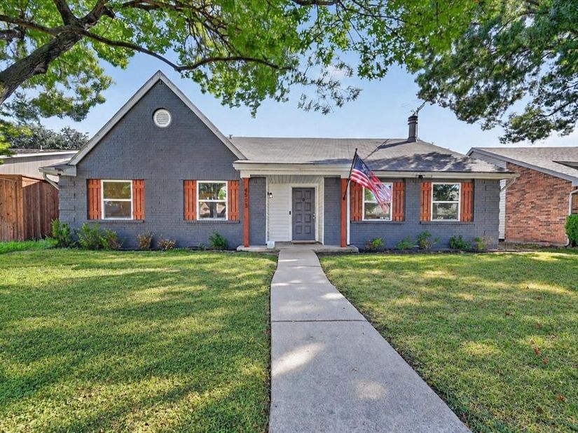 4505  Hale Street , The Colony Texas 75056