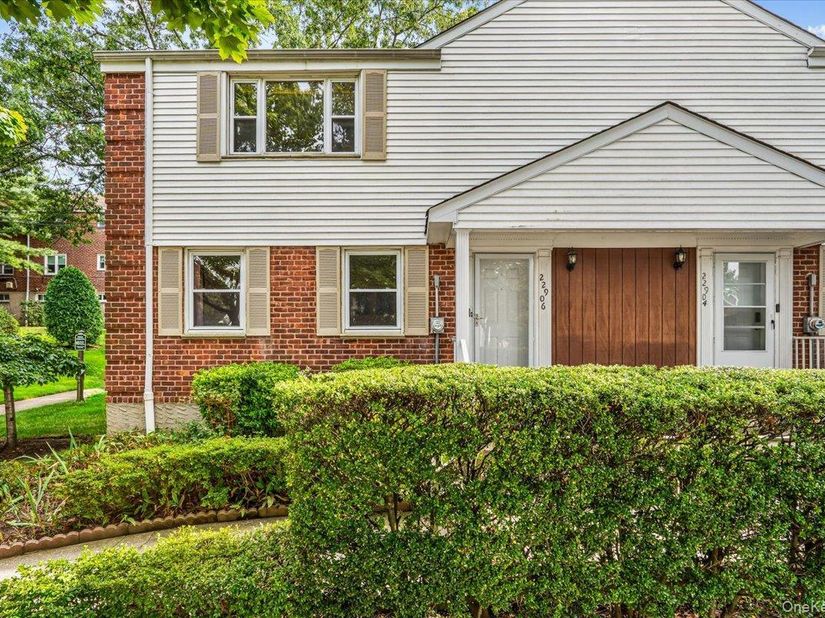 229-06 67th Avenue 39, Oakland Gardens NY 11364