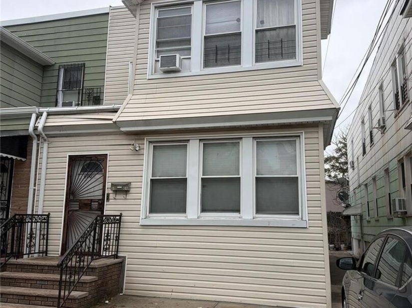 90-08 185 street, Hollis NY 11423