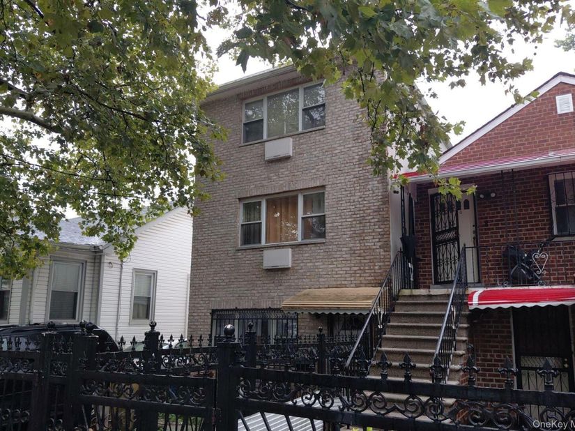 1022 E 232nd Street, Bronx NY 10466