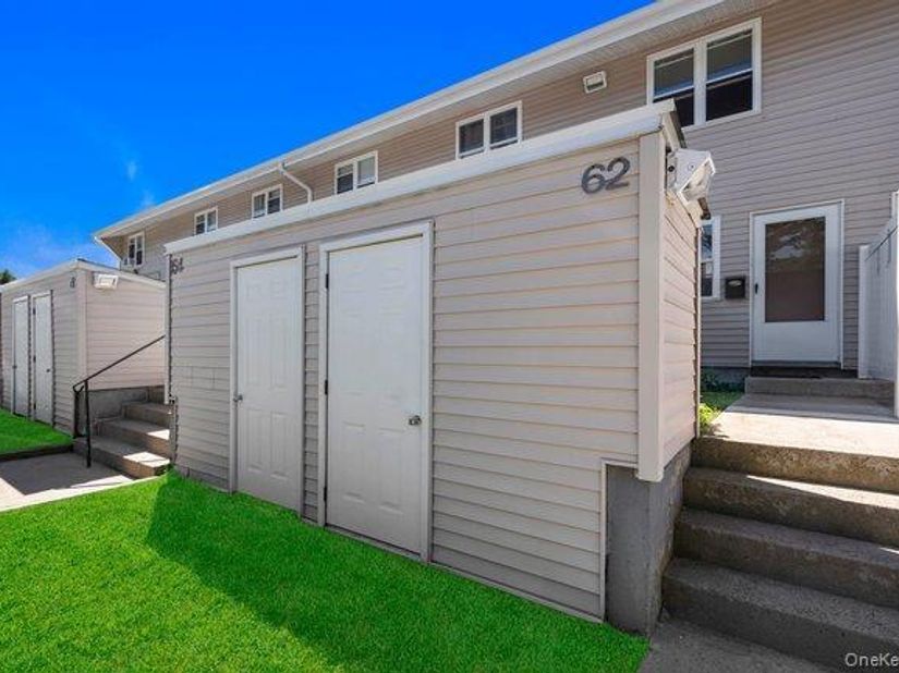 62 Townhouse Road N 62, Huntington Station NY 11746