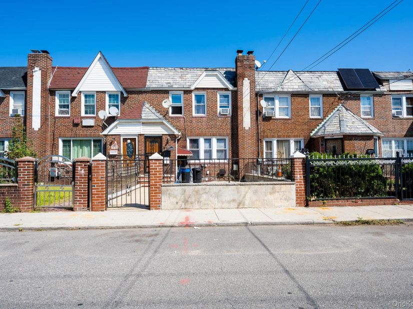 114-45 200th Street, Saint Albans NY 11412