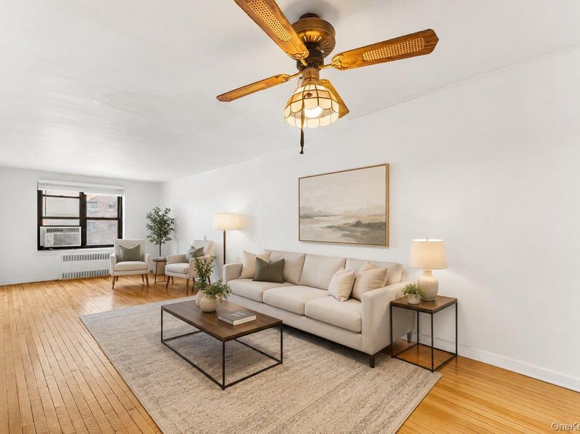 87-40 Francis Lewis Boulevard B42, Queens Village NY 11427