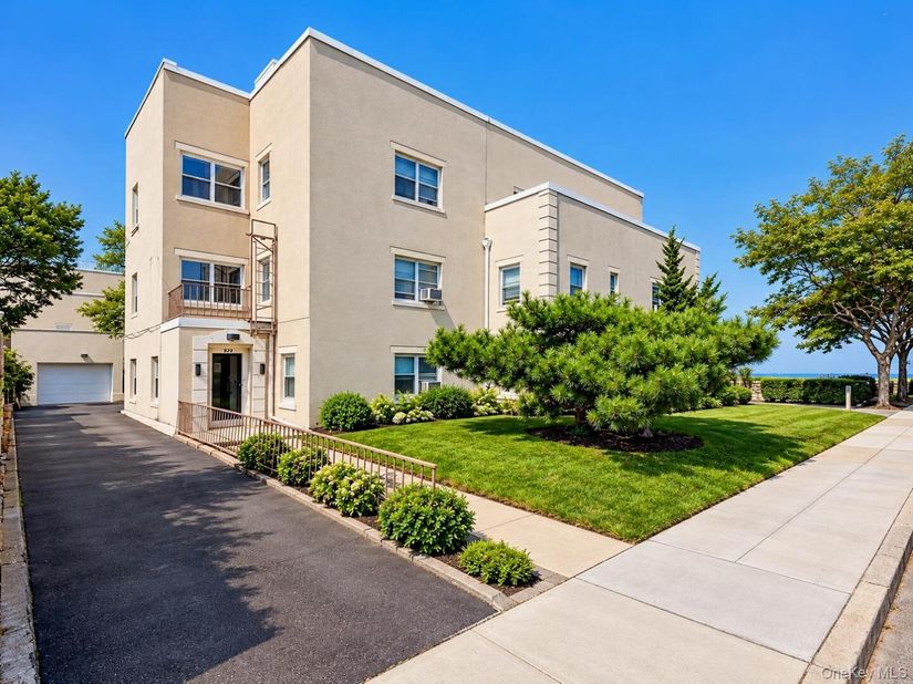 525 Beach 138th Street A2, Belle Harbor NY 11694
