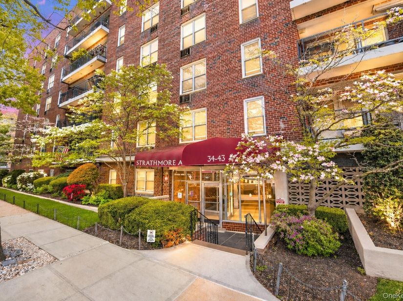 34-43 60th Street 2F, Woodside NY 11377