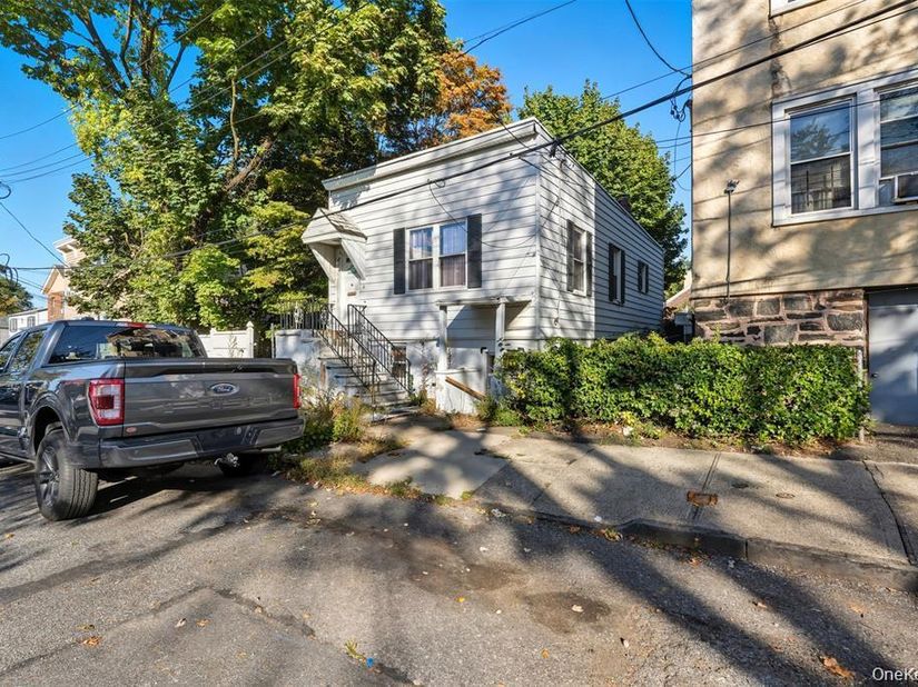 6 Horatio Street, Yonkers NY 10710