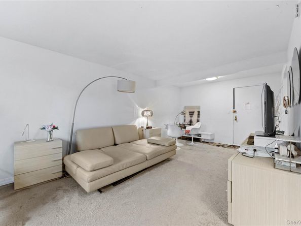 2830 Briggs Avenue 4C, Bronx NY 10458