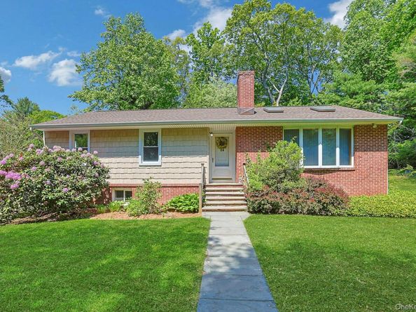 24 Virginia Lane, Thornwood NY 10594