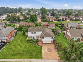 34 Duke Drive