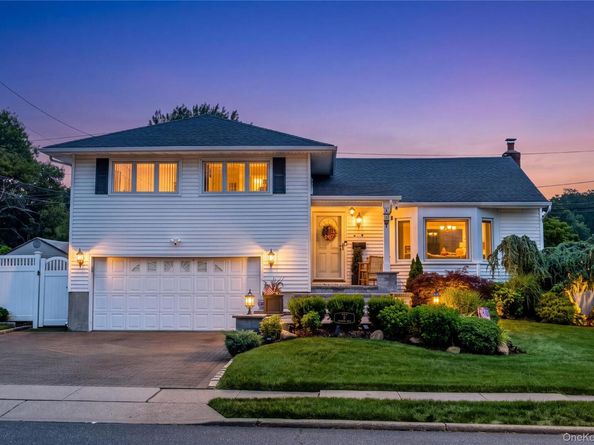 9 Florgate Road, Farmingdale NY 11735