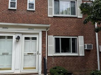 76-33 Commonwealth Boulevard