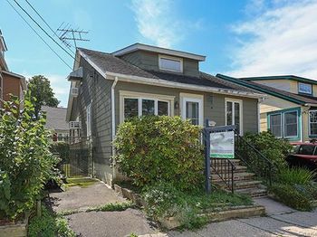 233 8th Avenue