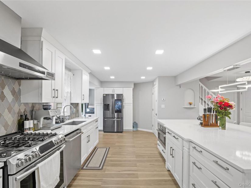 3123 Douglas Drive, Yorktown Heights NY 10598