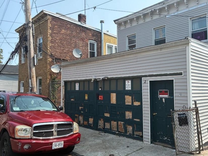 2 Ritters Lane, Yonkers NY 10703