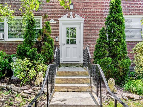17 Leewood Circle 6R, Eastchester NY 10709