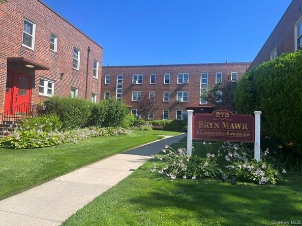 275 Maple Ave B5, Rockville Centre NY 11570