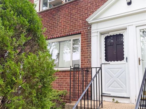 212-87 16th Avenue 189, Bayside NY 11360