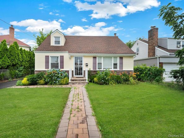 258 Fairview Boulevard, Hempstead NY 11550