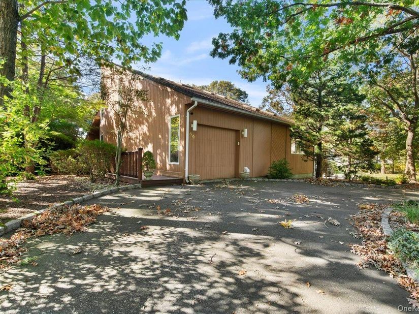 59 Washington Heights Avenue, Hampton Bays NY 11946