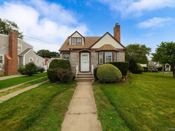 1503 Paul Street, Baldwin NY 11510