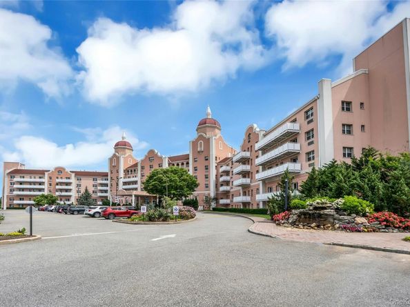 2 Richmond Road 5W, Lido Beach NY 11561