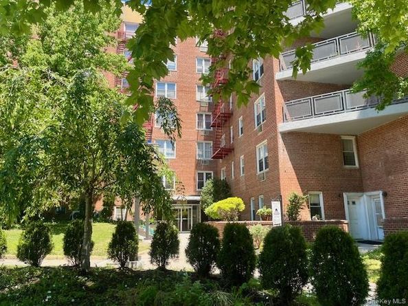 15105 Cross Island Parkway 1D, Whitestone NY 11357