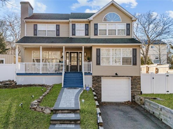 62 Sunburst Drive, Rocky Point NY 11778