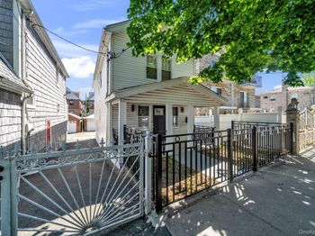 1014 Quincy Avenue