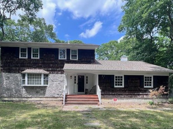37 Sunset Drive, Shirley NY 11967