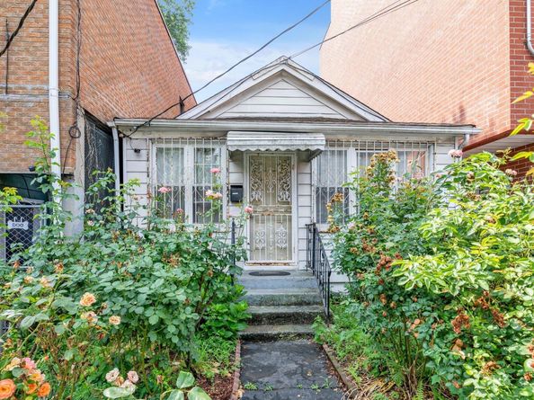 112-50 38th Avenue, Corona NY 11368