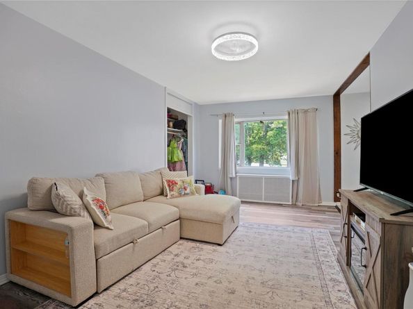 1001 Shore Parkway 2B, Brooklyn NY 11228