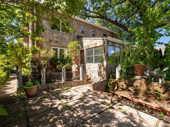 6015 Independence Avenue