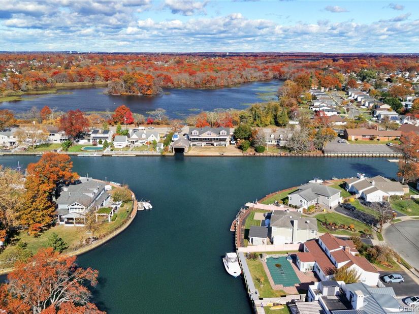 4530 Merrick Road, Massapequa NY 11758