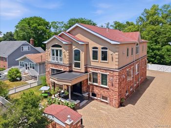 79 Tier Street