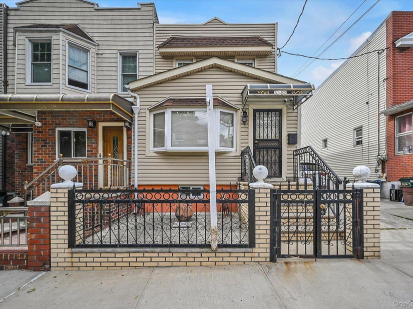 6033 80th Avenue, Glendale NY 11385
