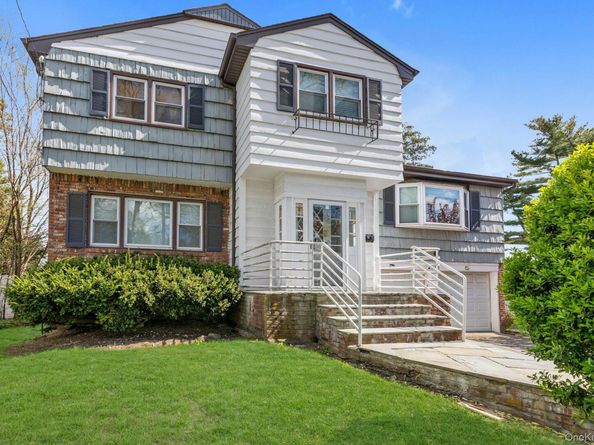 2038 Ripley Lane, Merrick NY 11566