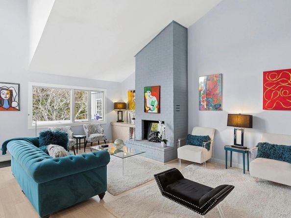 514 Pantigo Road 22, East Hampton NY 11937