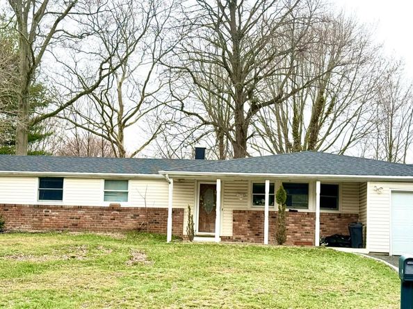 39 University Heights Drive, Stony Brook NY 11790