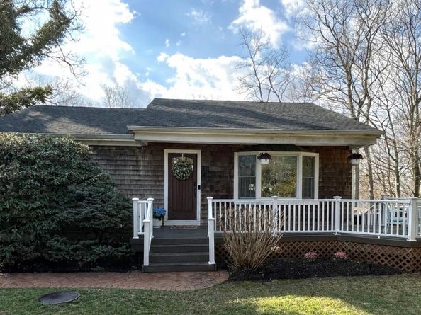 40 Clubhouse Drive, Rocky Point NY 11778