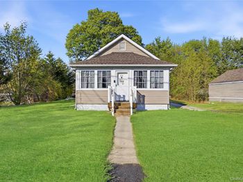 25 Lamport Avenue