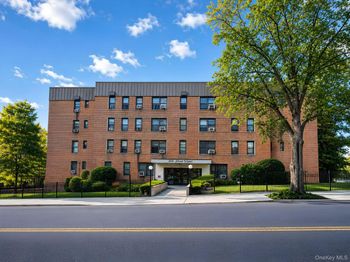 309 North Broadway