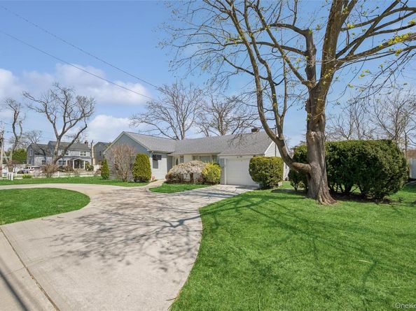 2961 Allon Street, Oceanside NY 11572