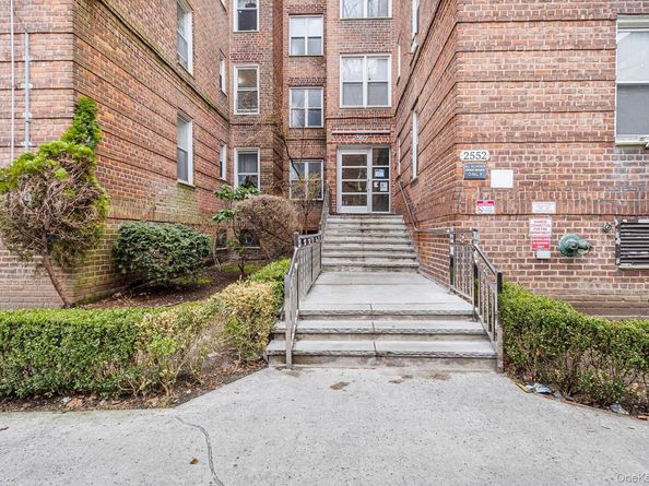 2552 E 7th Street 2J, Brooklyn NY 11235