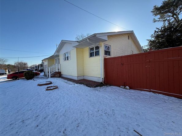 200 Hancock Street, Brentwood NY 11717