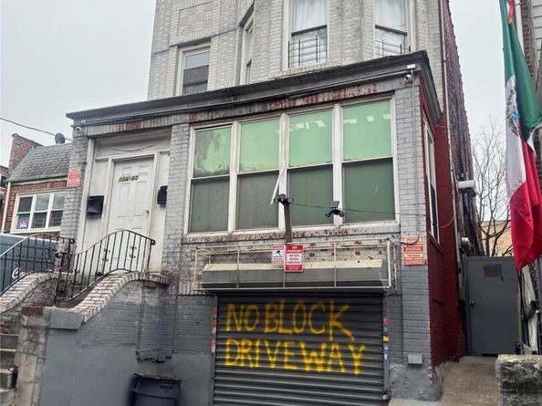 10460 Roosevelt Avenue, Corona NY 11368