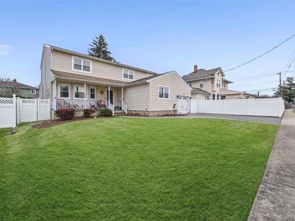 3993 Fulton Avenue, Seaford NY 11783